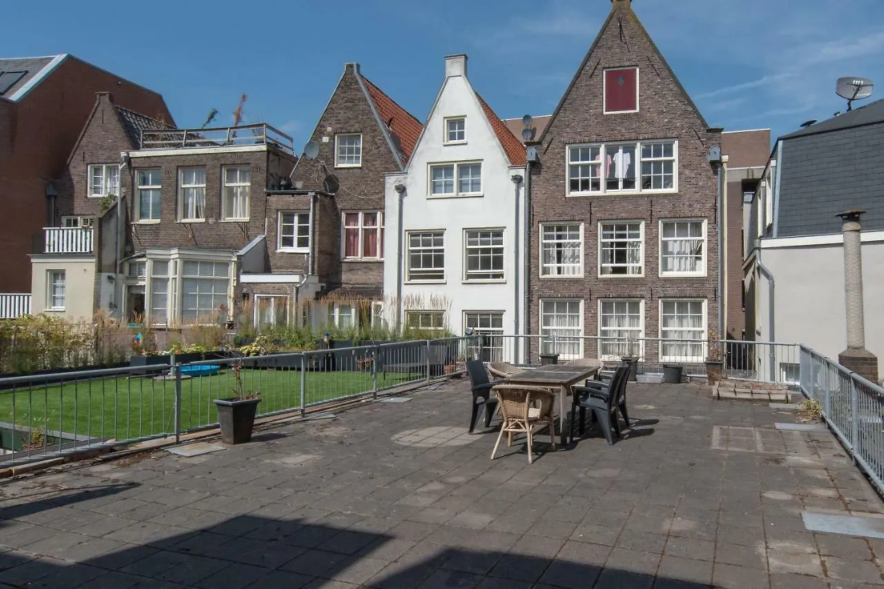 Spacious Central City Apartment With Big Private Sundeck! Amsterdam