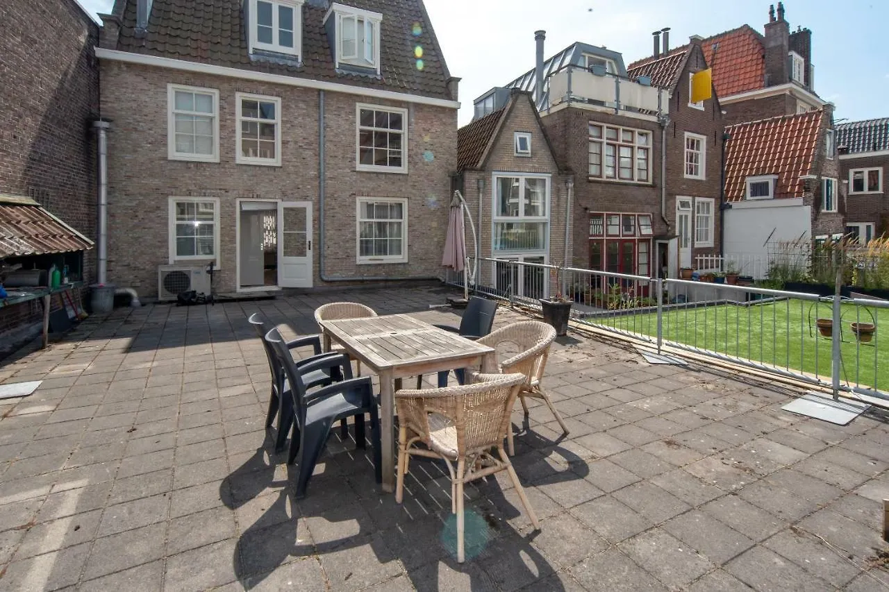 Spacious Central City Apartment With Big Private Sundeck! Amsterdam
