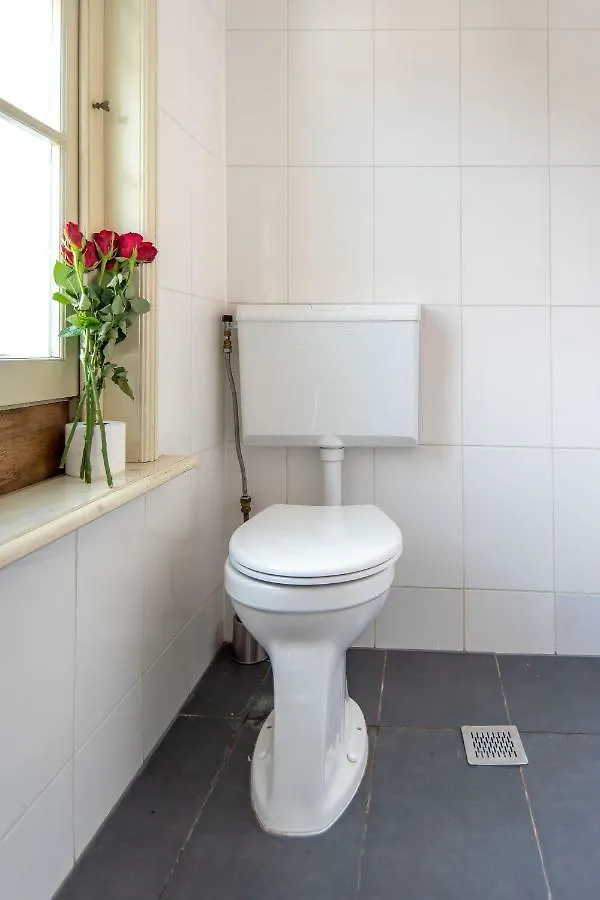 Spacious Central City Apartment With Big Private Sundeck! Amsterdam Nederländerna