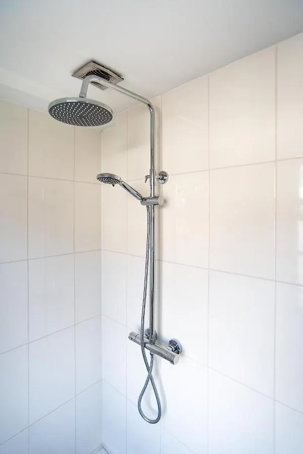 Spacious Central City Apartment With Big Private Sundeck! Amsterdam